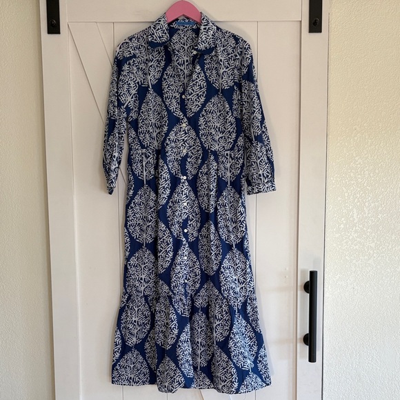 J. McLaughlin Navy and White Long Sleeve Maxi Dress. - Picture 1 of 10